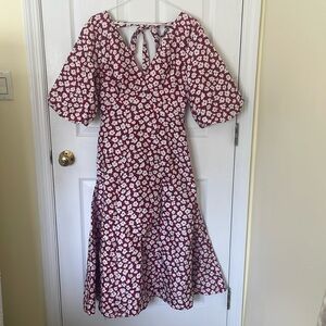 NWOT TOPSHOP Floral MIDI Dress. Size 2
